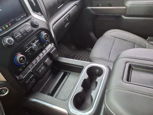 Used 2020 Chevrolet Silverado 2500 LTZ w/ LTZ Plus Package image 31