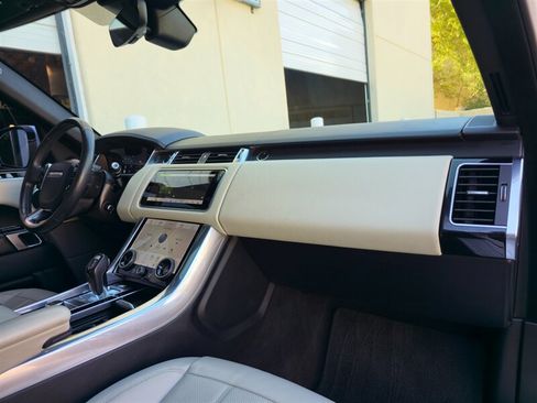 Used 2019 Land Rover Range Rover Sport HSE AWD/4WD image 26