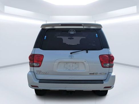 Used 2006 Toyota Sequoia Limited AWD/4WD image 4