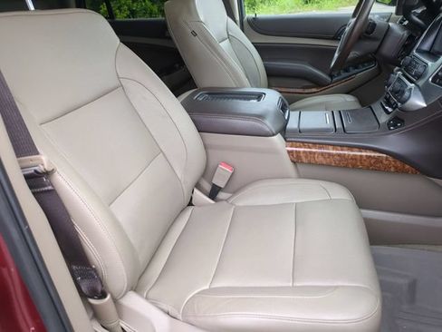 Used 2019 Chevrolet Tahoe Premier AWD/4WD image 37