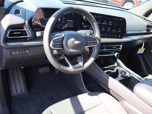 New 2027 Chevrolet Traverse LT w/ Driver Confidence Package AWD/4WD image 5