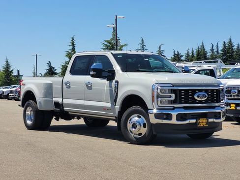 New 2026 Ford F350 Lariat w/ Lariat Ultimate Package AWD/4WD image 1