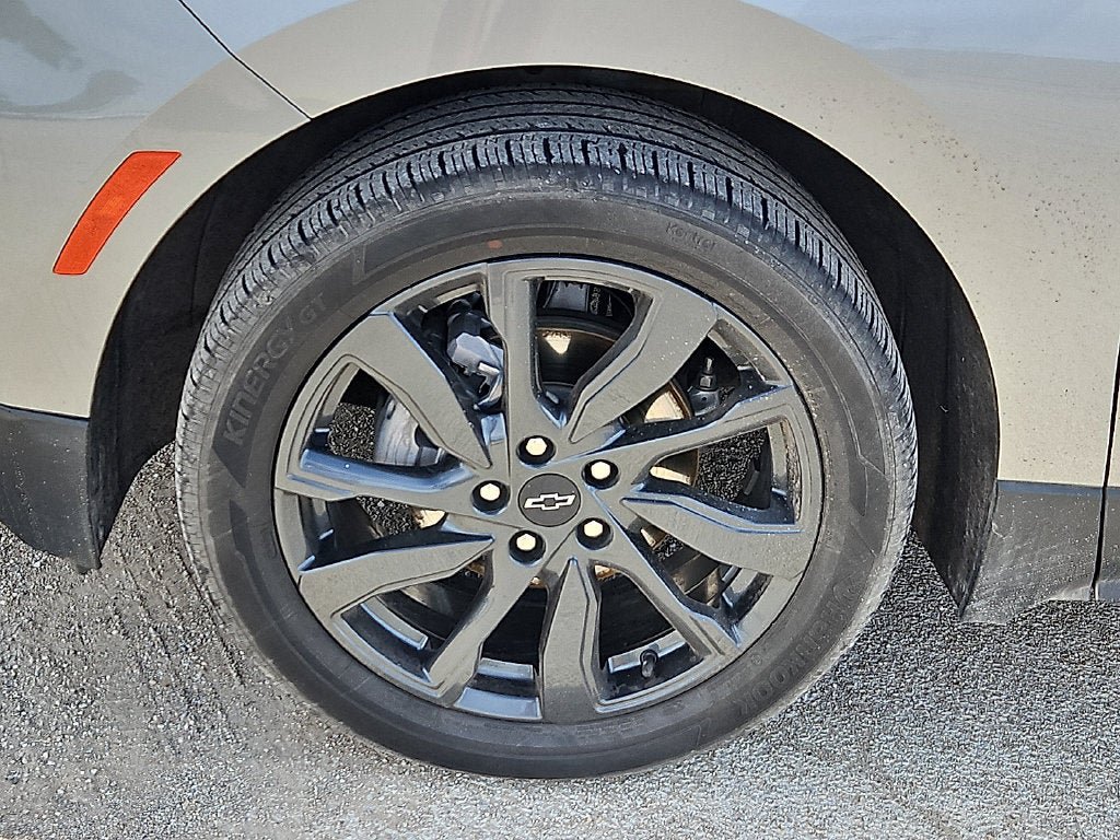 Used 2023 Chevrolet Equinox RS FWD image 13