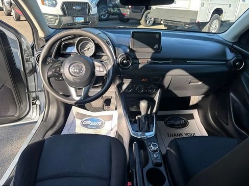 Used 2017 Toyota Yaris iA FWD image 27
