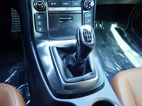 Used 2015 Hyundai Genesis 3.8 RWD image 22