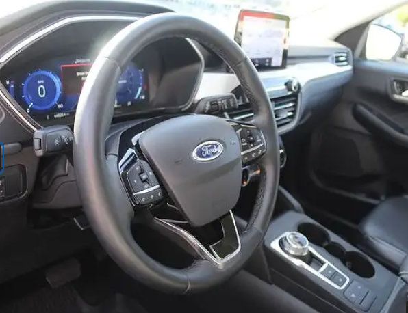 Used 2025 Ford Escape ST-Line Select AWD/4WD image 8