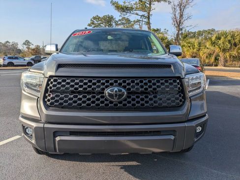 Used 2018 Toyota Tundra Platinum image 9