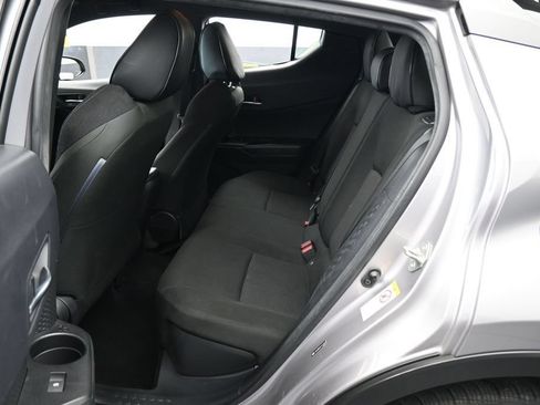 Used 2019 Toyota C-HR LE FWD image 27
