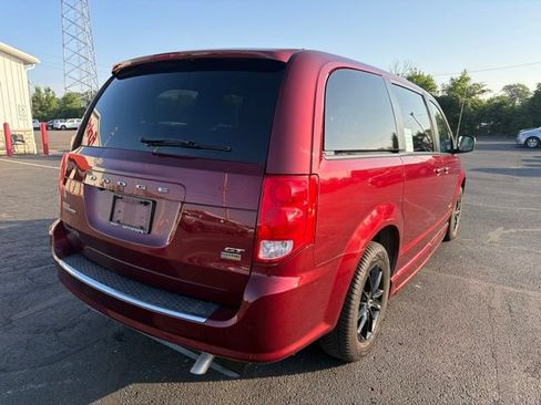 Used 2019 Dodge Grand Caravan GT FWD image 11