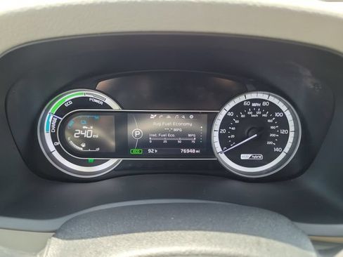 Used 2019 Kia Niro Touring FWD image 24