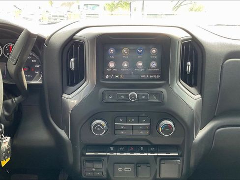 Used 2022 Chevrolet Silverado 2500 Custom w/ Custom Value Package AWD/4WD image 23