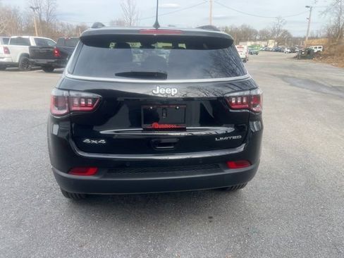Used 2024 Jeep Compass Limited image 4