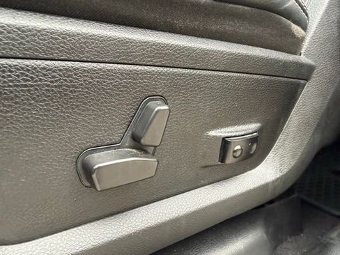 Used 2019 RAM 2500 Laramie AWD/4WD image 16