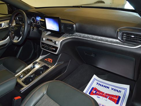 Used 2024 Ford Explorer Timberline w/ Timberline Technology Package AWD/4WD image 10