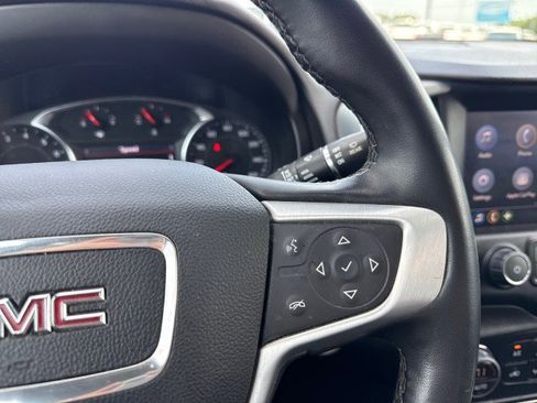 Used 2023 GMC Terrain SLT w/ Tech Package AWD/4WD image 29