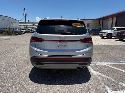 Used 2023 Hyundai Santa Fe SEL FWD image 4