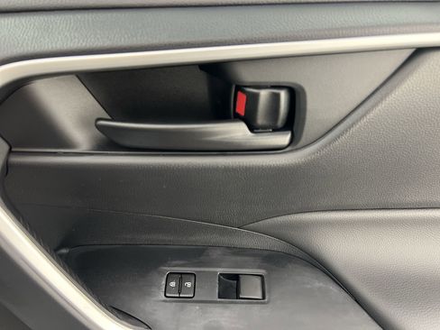 New 2024 Toyota RAV4 LE image 30