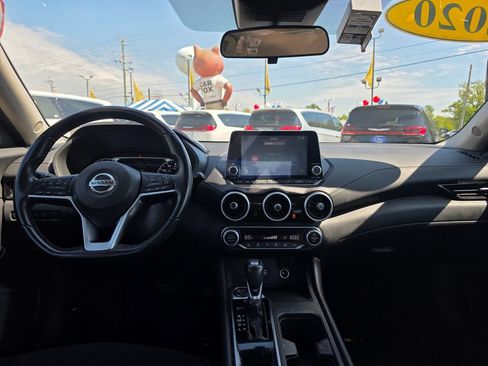 Used 2020 Nissan Sentra SV FWD image 16
