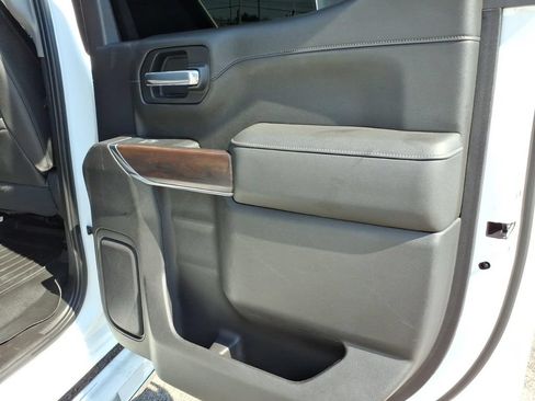 Used 2022 GMC Sierra 1500 SLT w/ SLT Premium Package AWD/4WD image 14