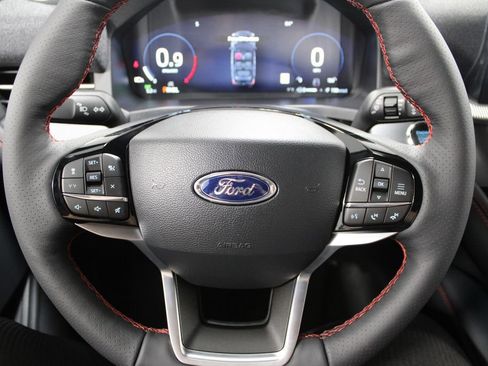 New 2026 Ford Explorer ST-Line w/ ST-Line Street Pack image 37