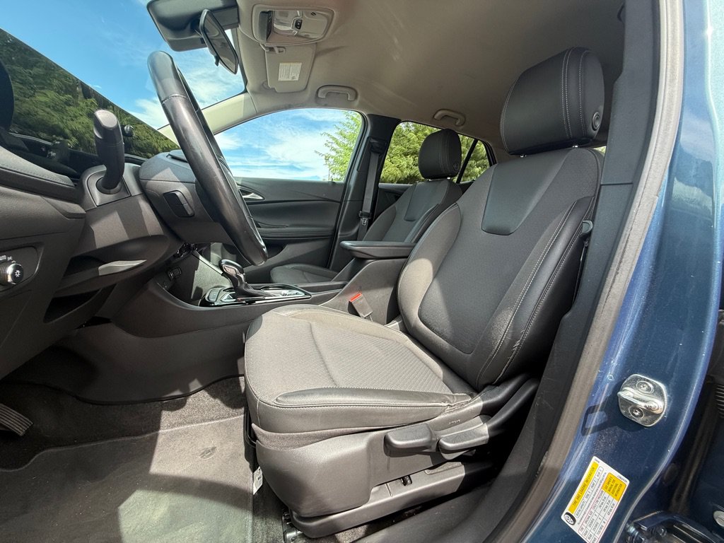 Used 2024 Buick Encore GX Preferred FWD image 11