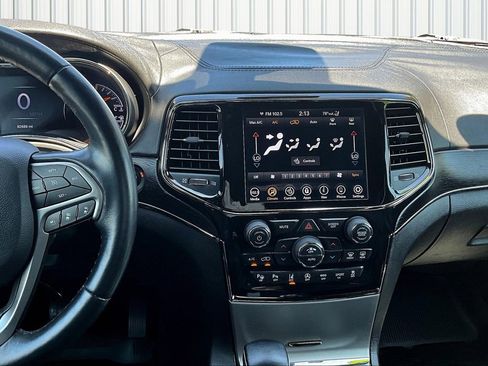 Used 2021 Jeep Grand Cherokee High Altitude image 3