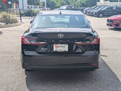 Used 2025 Toyota Camry LE FWD image 4
