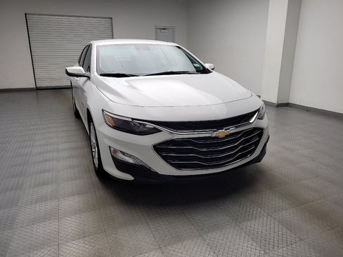 Used 2020 Chevrolet Malibu LT FWD image 14