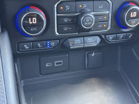 Used 2022 Chevrolet Tahoe High Country image 22