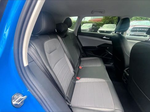 Used 2022 Volkswagen Taos SE FWD image 20