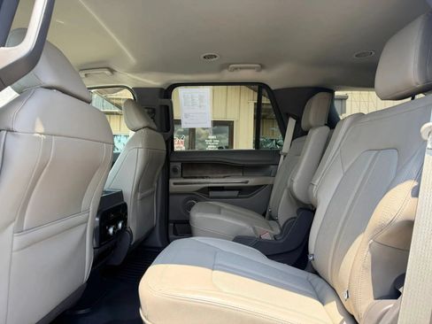 Used 2021 Ford Expedition Limited w/ Cargo Package RWD image 20