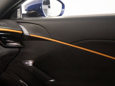 Certified 2021 Ferrari Roma RWD image 43
