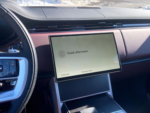 New 2026 Land Rover Range Rover SE image 6