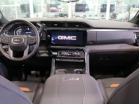 Used 2024 GMC Sierra 3500 AT4 w/ AT4 Premium Plus Package AWD/4WD image 21