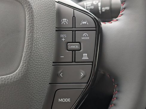 New 2025 Toyota Prius Plug-In Hybrid FWD image 17