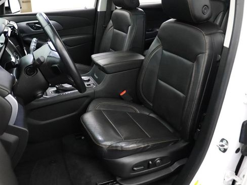 Used 2018 Chevrolet Traverse Premier AWD/4WD image 2