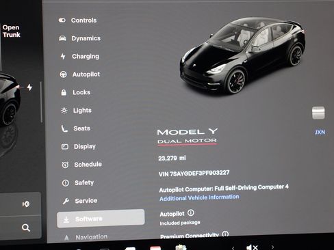 Used 2023 Tesla Model Y Performance image 26