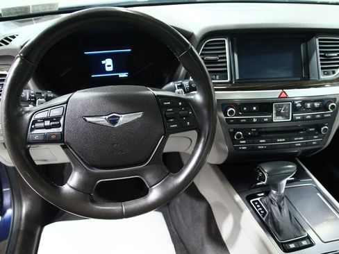 Used 2018 Genesis G80 3.8 w/ Option Group 02 image 6