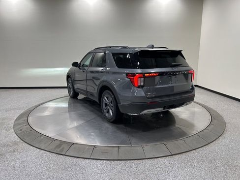 New 2026 Ford Explorer Active image 8