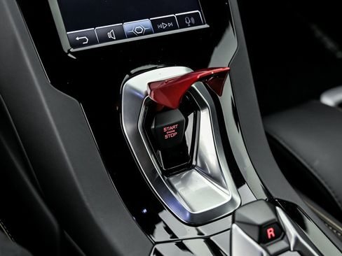 Used 2022 Lamborghini Huracan EVO RWD image 31