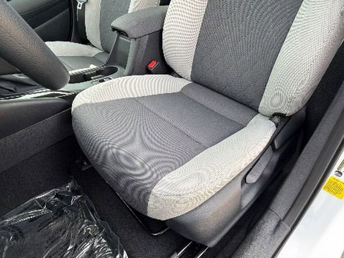 Used 2026 Toyota Corolla LE FWD image 19