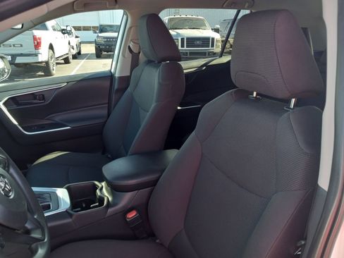 Used 2024 Toyota RAV4 LE image 13