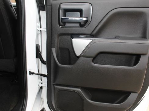 Used 2018 Chevrolet Silverado 1500 LTZ Z71 AWD/4WD image 17