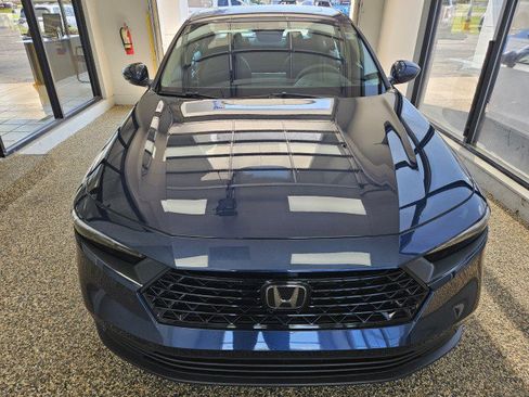 Used 2024 Honda Accord EX image 6