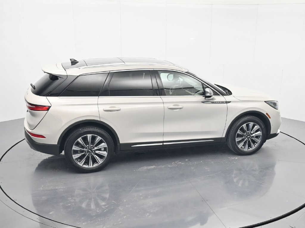 Used 2022 Lincoln Corsair Reserve w/ Equipment Group 201A FWD image 33