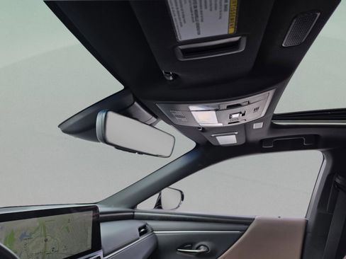 Used 2024 Lexus ES 300h w/ Technology Package image 15