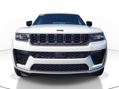 New 2026 Jeep Grand Cherokee L Limited AWD/4WD image 3