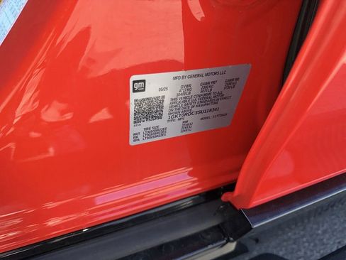 Used 2025 GMC Hummer EV 3X w/ LPO, Dark Essentials Package AWD/4WD image 41