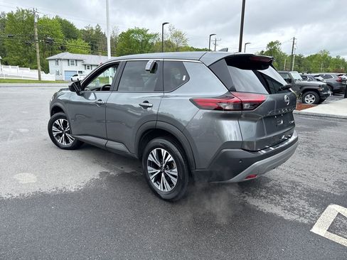 Used 2023 Nissan Rogue SV AWD/4WD image 3