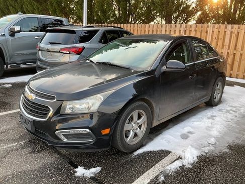 Used 2015 Chevrolet Cruze LT image 3